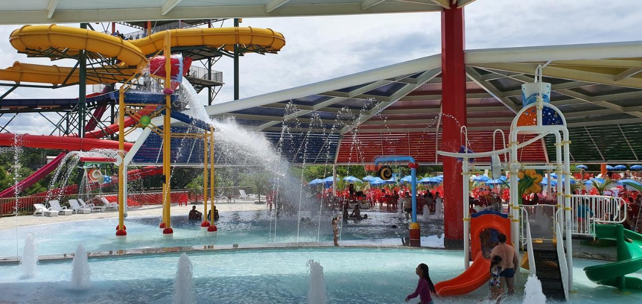Piazza Splash Acquapark Vacation Caldas Novas Bagian luar foto