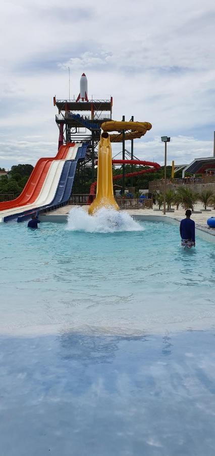 Piazza Splash Acquapark Vacation Caldas Novas Bagian luar foto