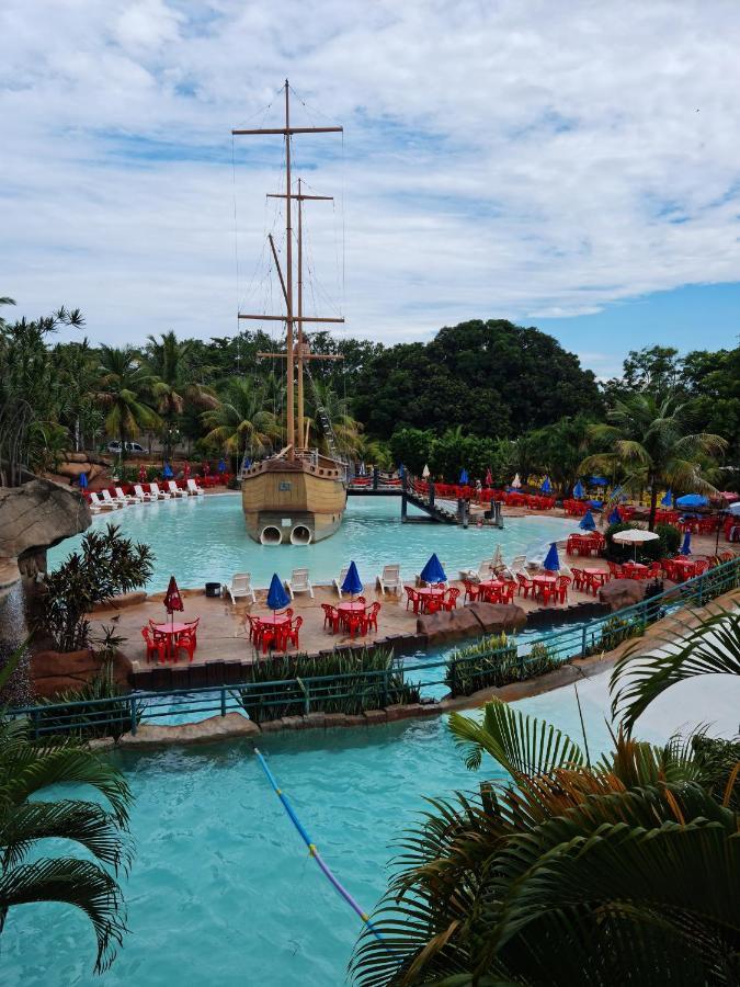 Piazza Splash Acquapark Vacation Caldas Novas Bagian luar foto